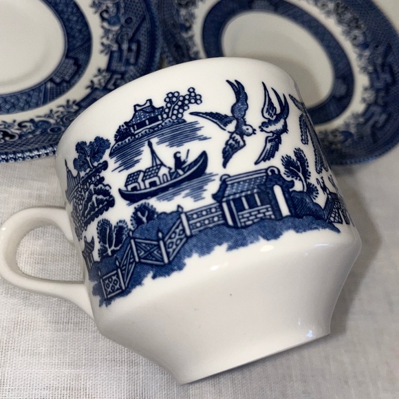 Tea cup and/or saucer(s), blue and white, Blue Willow design, vintage - Picture 2 of 9